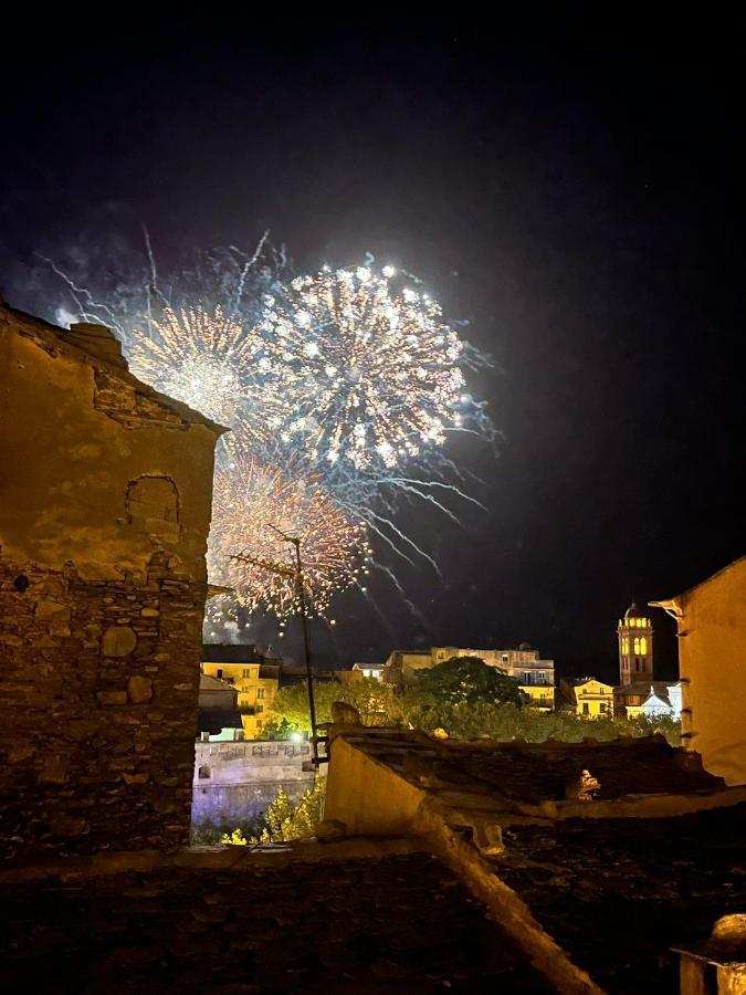 Appartement Rue Colonella Proche Citadelle Bastia  Buitenkant foto